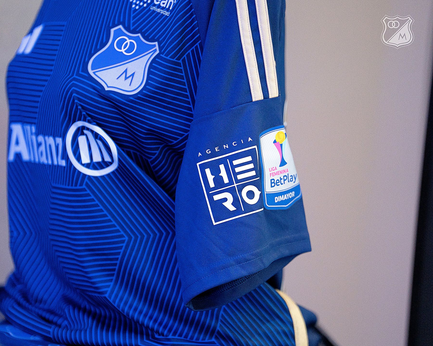 Camiseta Millonarios FC con Agencia Hero